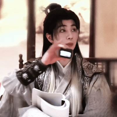 黎：过来拍照不 咔嚓一下📸👌 ​​​