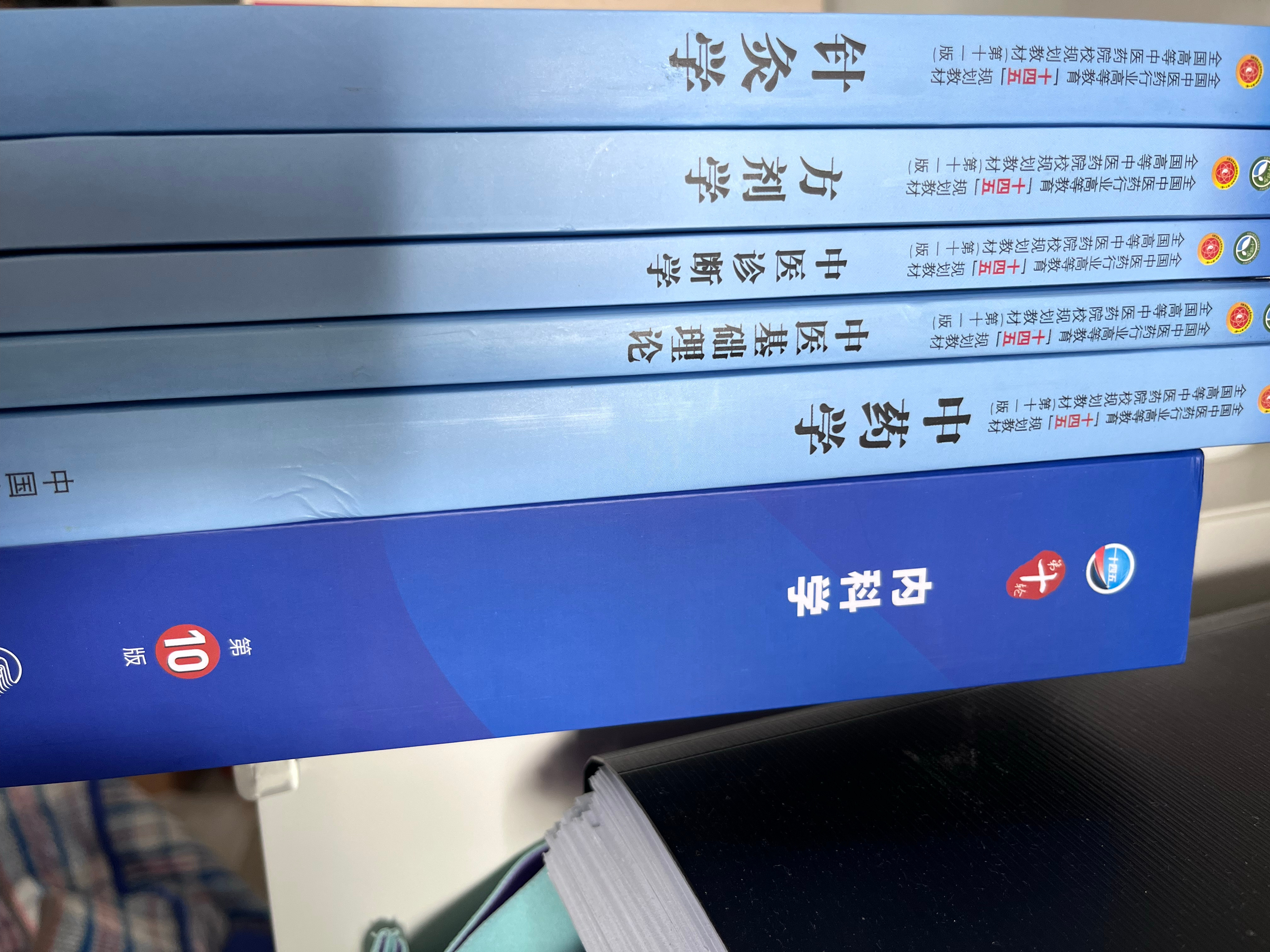 我姥姥就是死于医生的误诊，海军406医院当时医生怀疑她的胰腺有问题，所以使用了碘