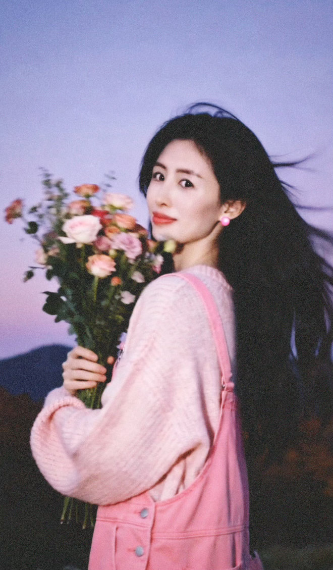 长大不过是换个赛场当小孩 六一节日也得过女孩子就喜欢过节仪式感还不能少收到礼物的