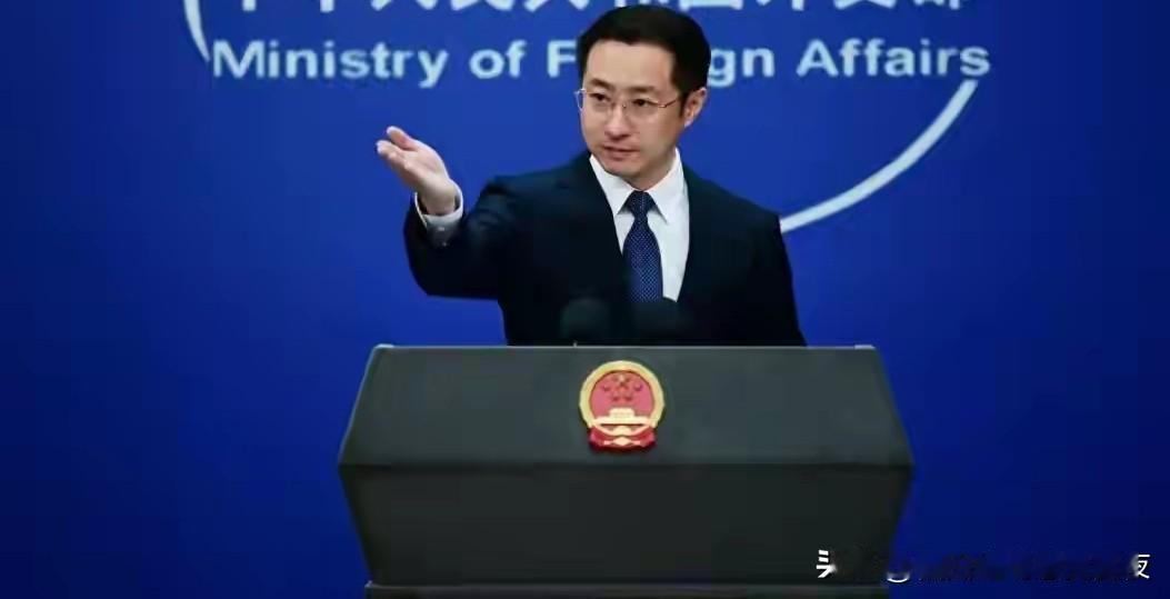 日本露出狐狸尾巴，中方抓住猛踩，并面向全球，发出最坏情况警告