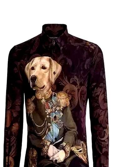 杰尼亚降价了，年轻人不买账了。
不是他们穷，是他们清醒了。
以前买的是logo，