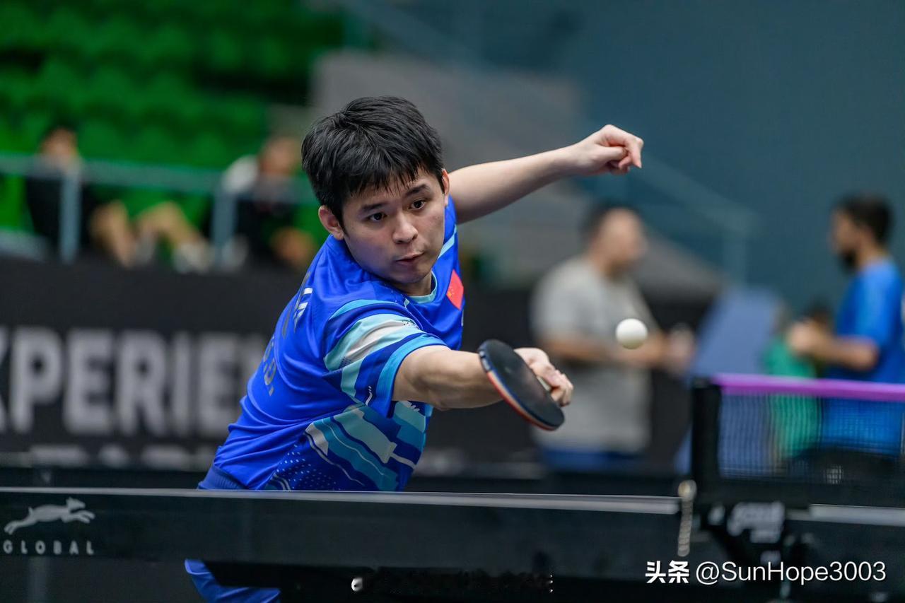 林诗栋已经近12个月未拿单打冠军，刚刚输给达科，止步八强。
最近的输球是有原因的