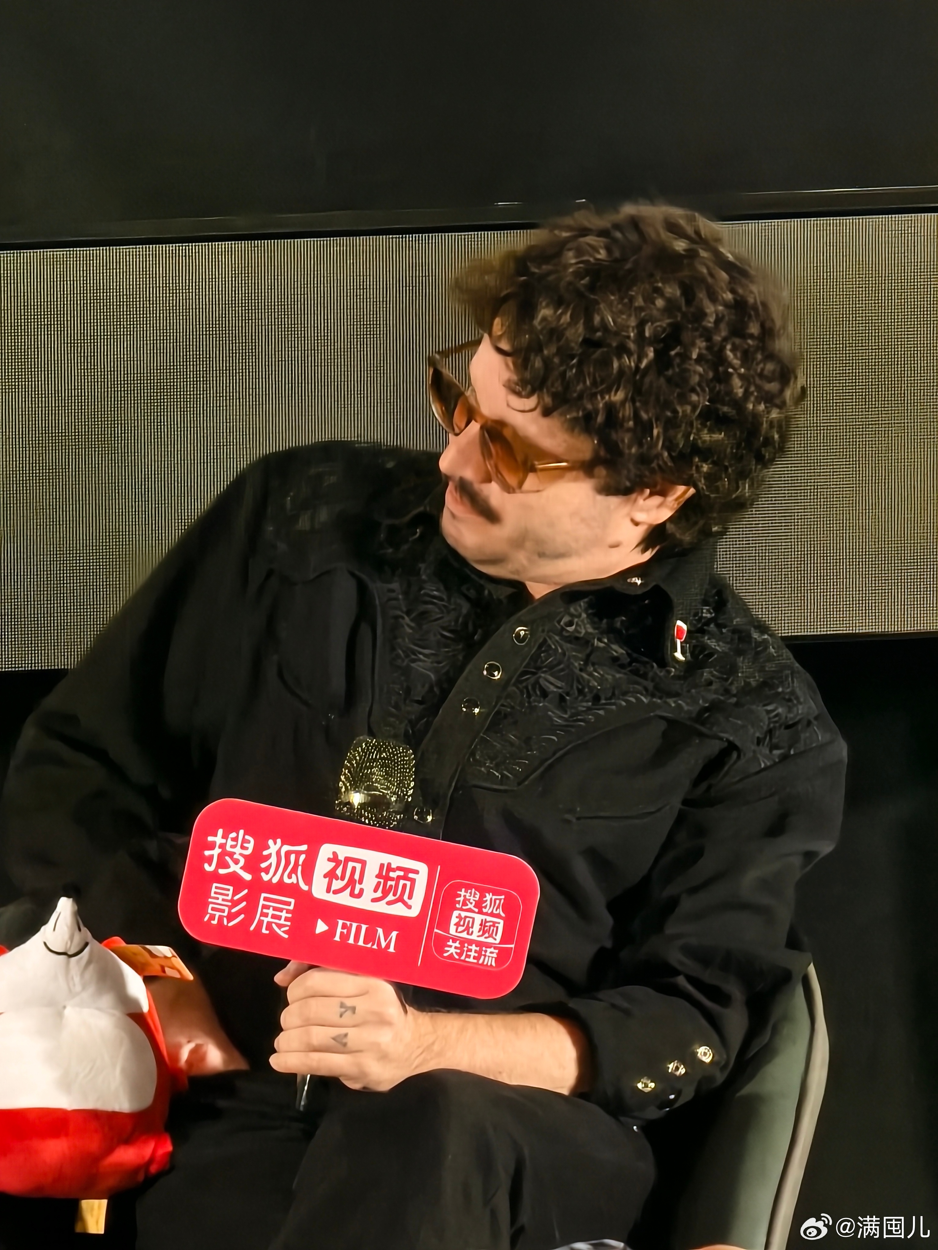 第16届北京国际电影节 第三看，主竞赛单元电影酒吧计划 。全片以侍酒师女主开自己