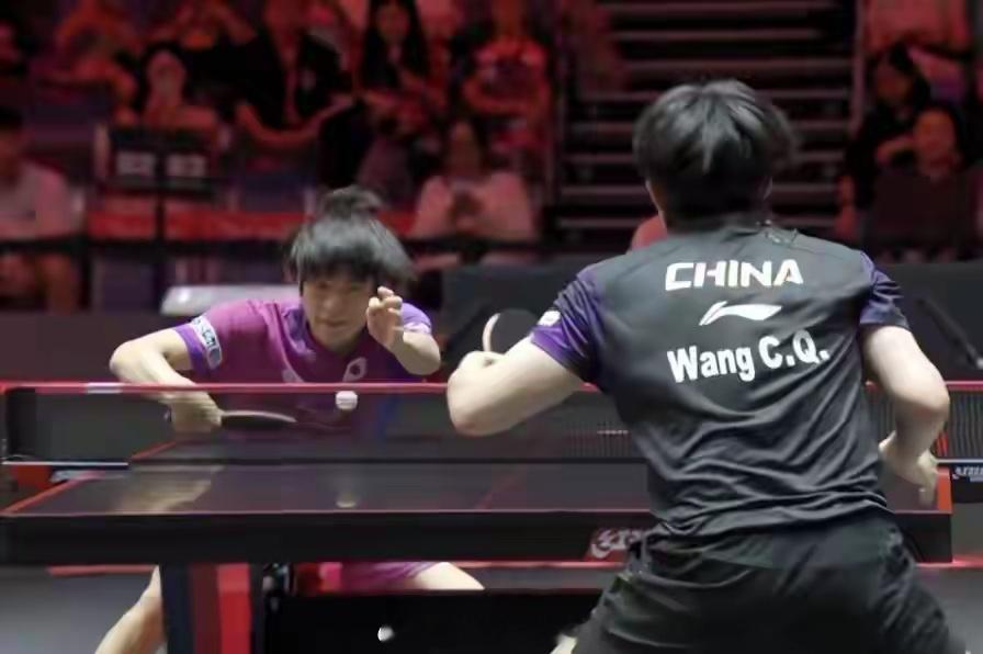 体育 3-0横扫！王楚钦完胜日本户上隼辅，WTT新加坡大满贯强势晋级16强王楚钦