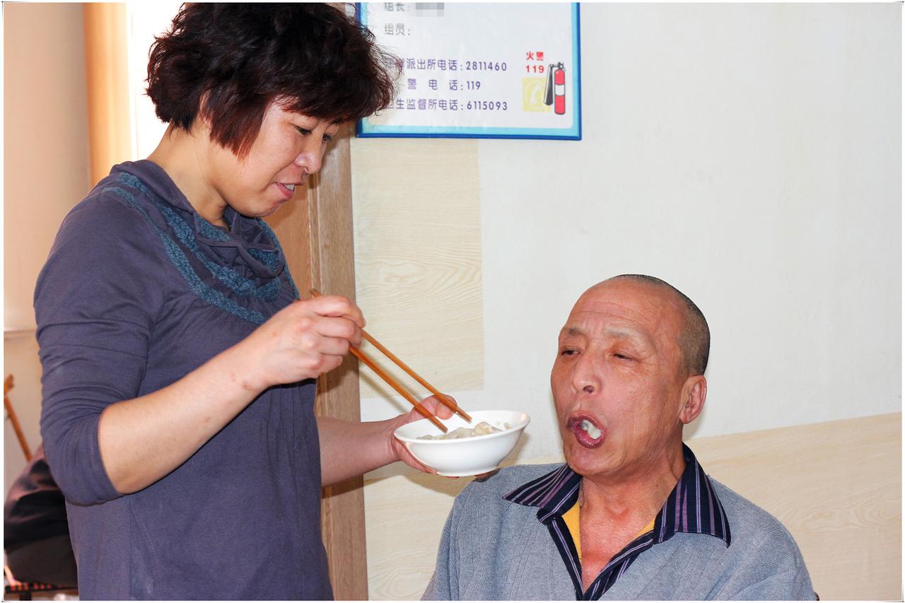 你可知道？我国有105万失能老人领取了养老消费补贴！
这一数字的背后，是无数家庭