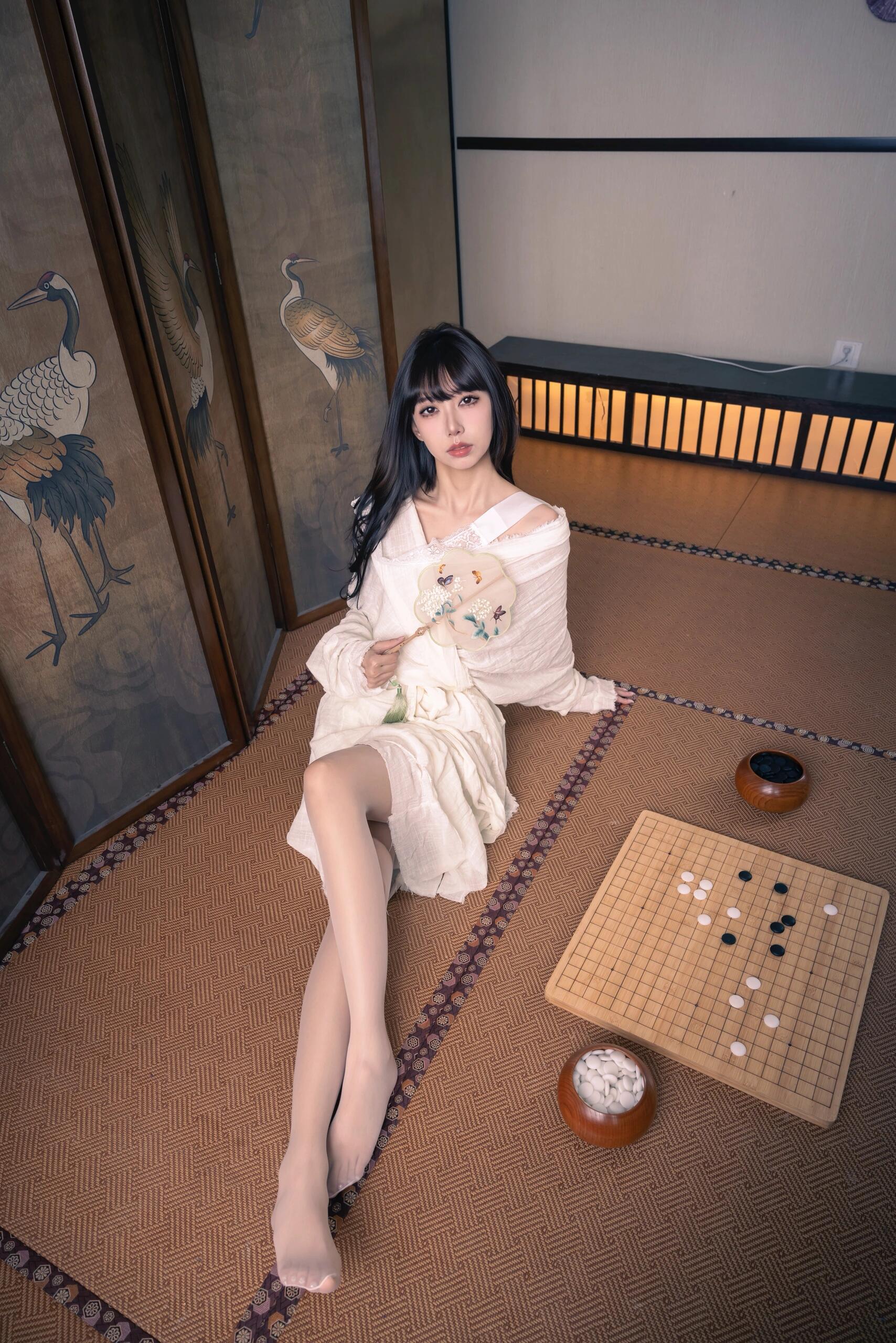 长发垂落，白裙落子，中式慵懒松弛感🌿 ​​​