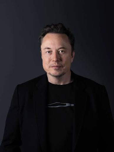 马斯克在财报会议上透露了他对自动驾驶出租车（RoboTaxi）的野心：

特斯拉