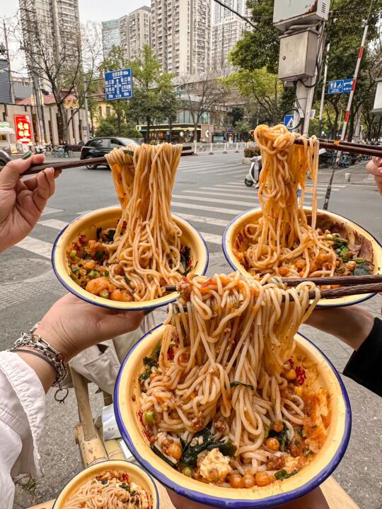 街边嗦粉，city不city啊？