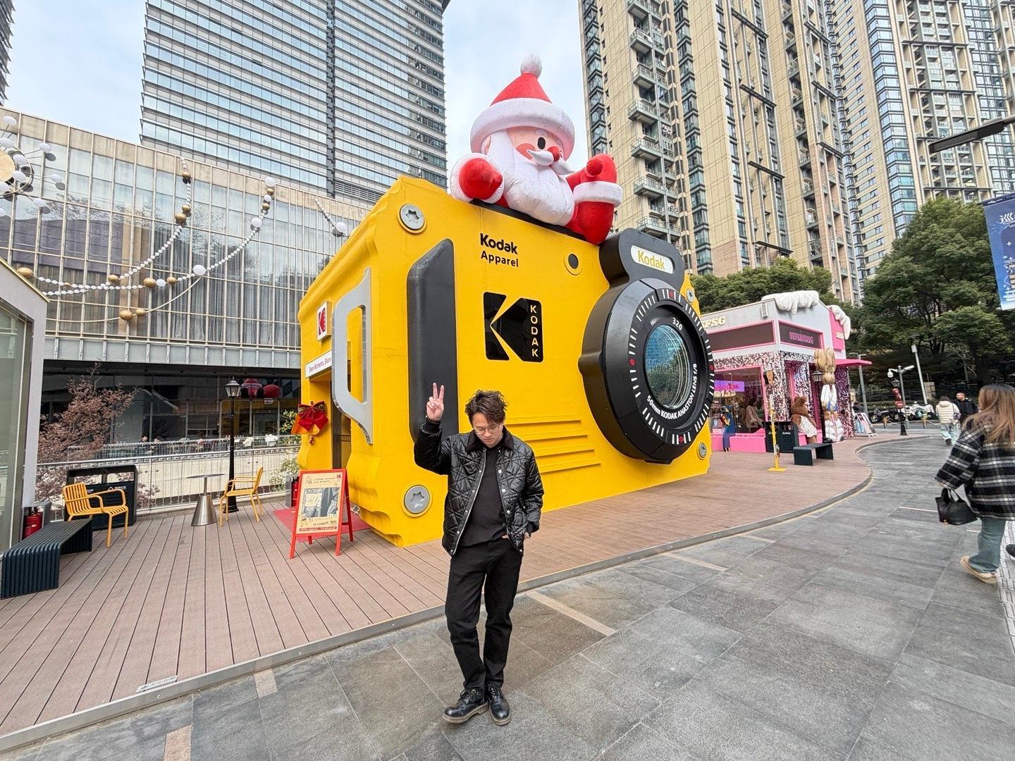 柯达+圣诞老头，buff真满。