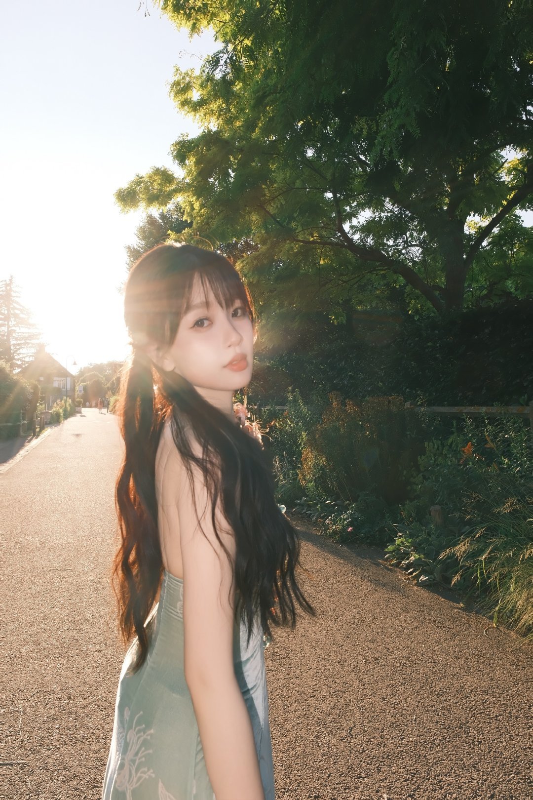 被光偏爱的少女 #虞书欣中餐厅# ​​​