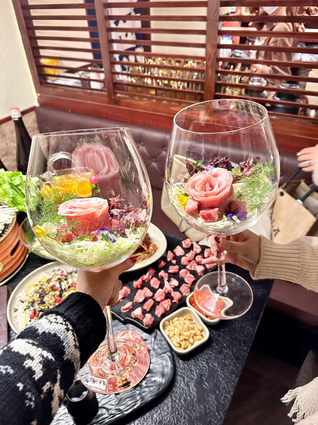 炭火是深夜诗人 人类需要这样的救赎时刻🍷