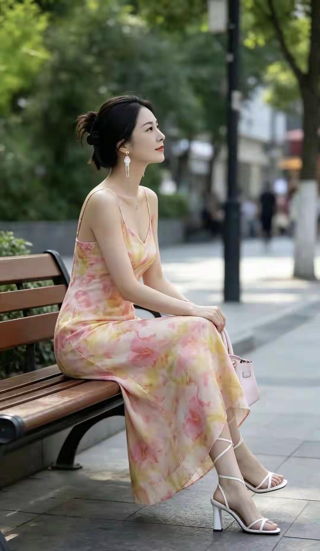 美女这笑容真能鼓舞到男人到位心吗？