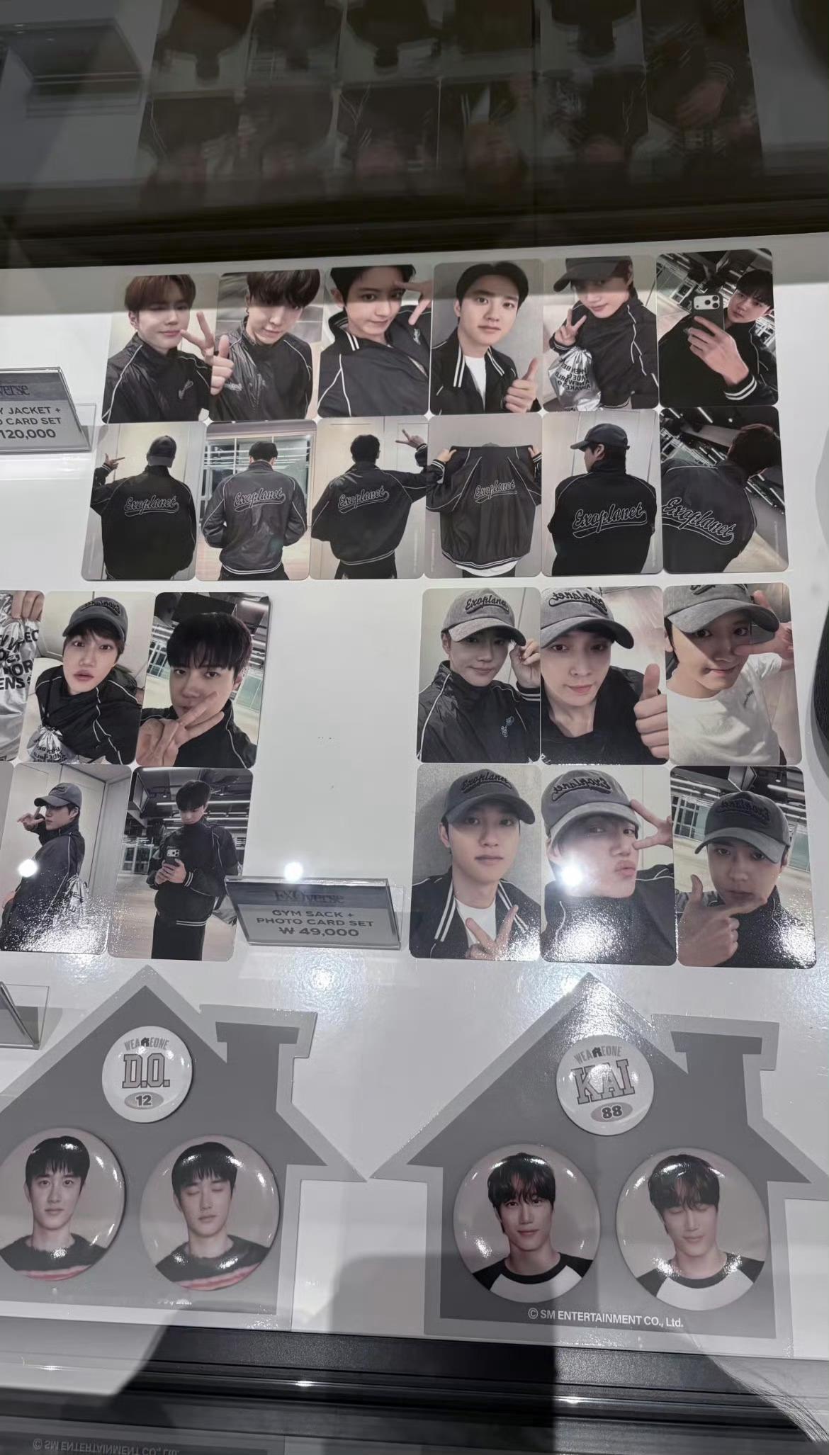 EXO'verse粉丝见面会场周实物图！ EXO六人回归新歌MV 张艺兴不参加E