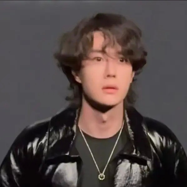 王一博你到底要用这张脸萌晕多少人！！又酷又萌的 ​​​