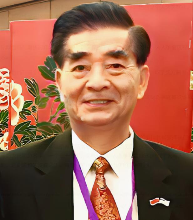 你敢相信吗？一个被美国安插多年、长期潜伏的间谍，表面上竟然是一个每天笑容满面、热