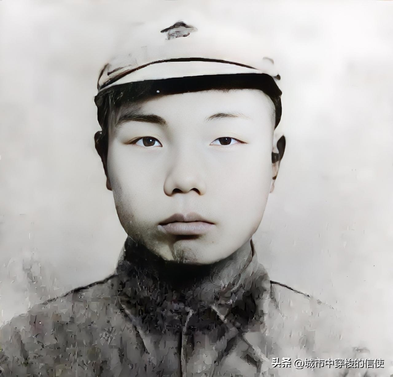 [微风]长征途中，一红军干事在筹粮时被土司武装抓走。当萧华前去谈判时，土司放话说