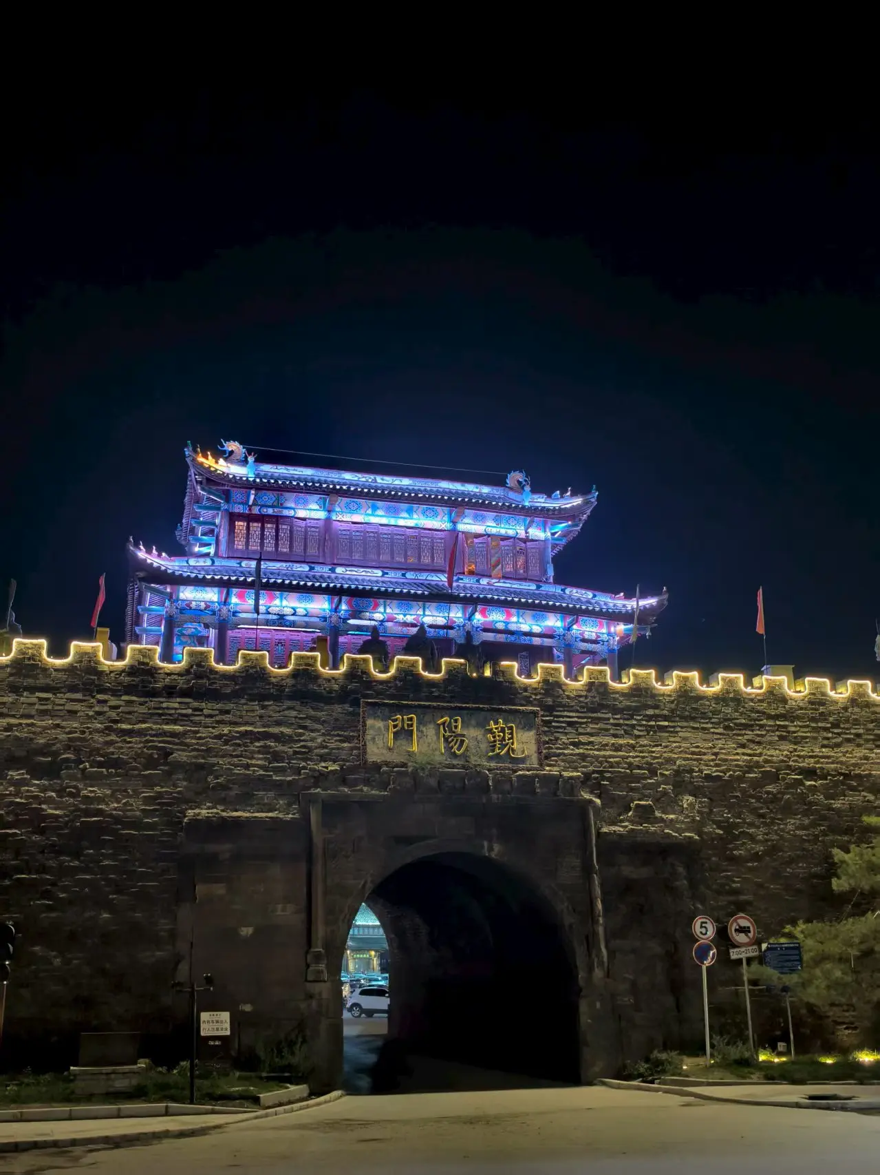 人到了中年，似乎会得一种病， 无兴趣综合症。 好像进入了无感状态，逐渐...