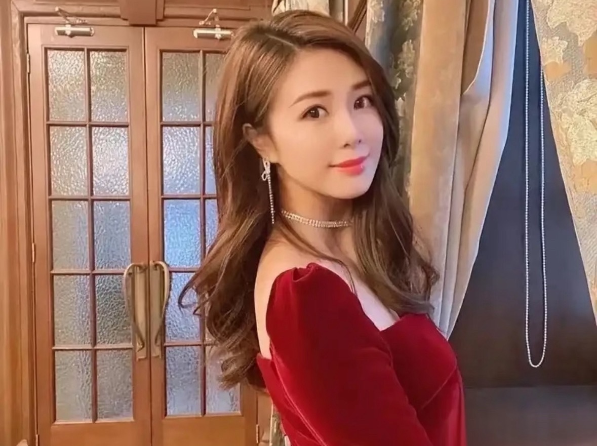 张雨绮 袁巴元因为葛晓倩和张雨绮的发酵，感觉她确实要回应一下了，不然这样下去，工