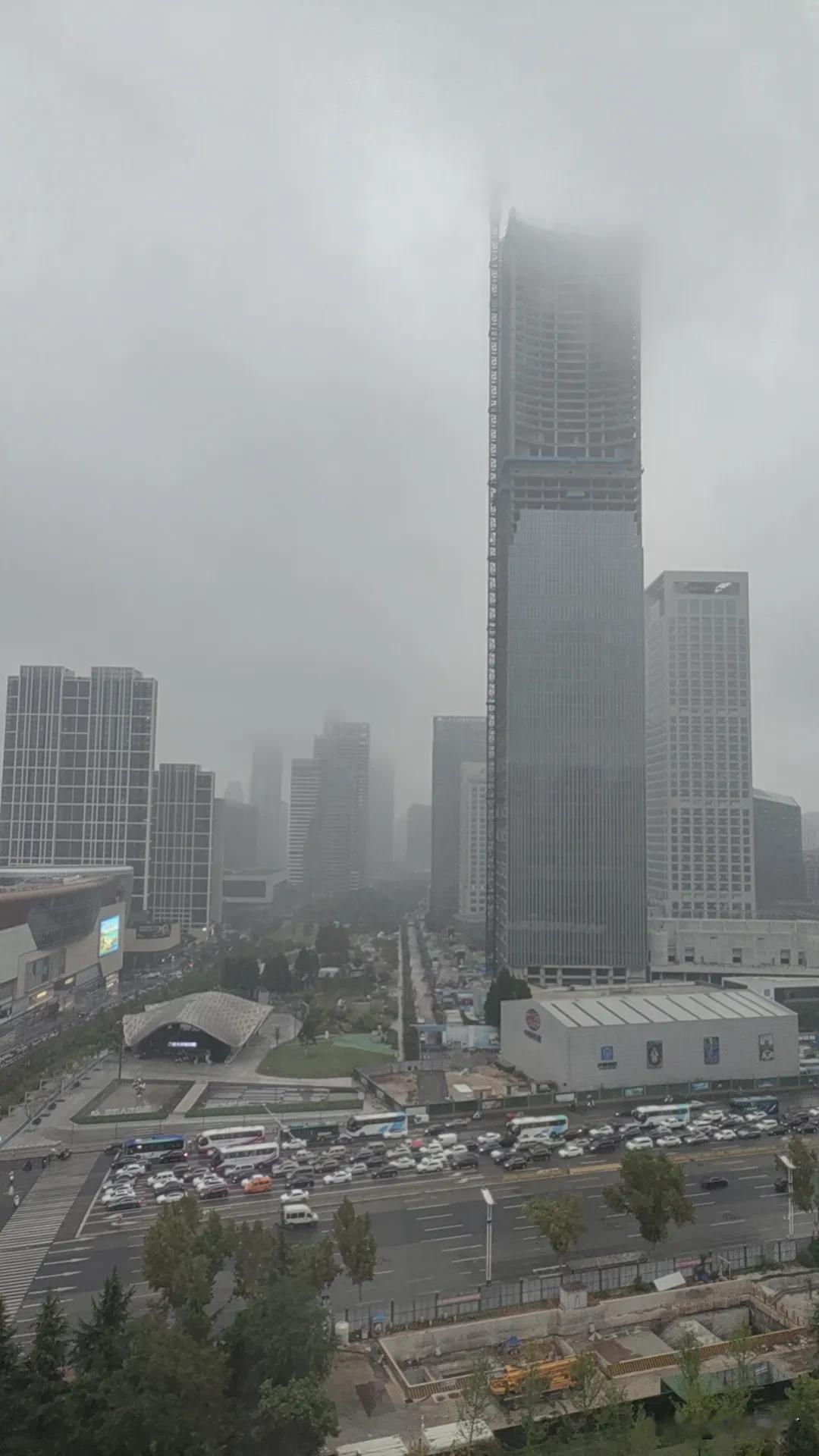 济南下雨了
