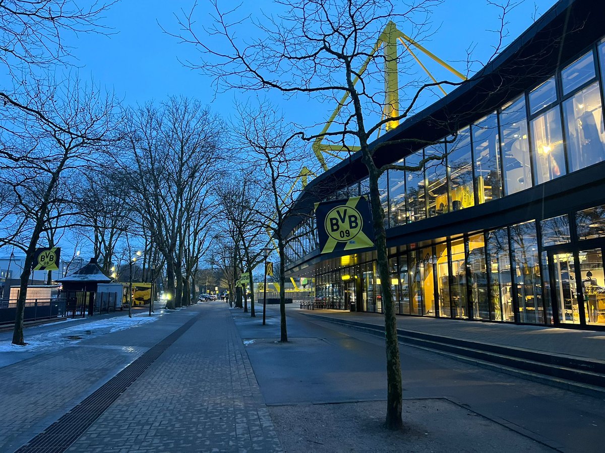 ✅ FcInterNews现场报道：基伏和比塞克的赛前新闻发布会将在一小时后举行