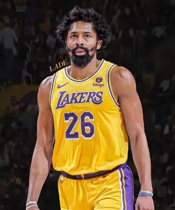 丁威迪：我为何只应得260万底薪？据《每日邮报》透露，前湖人悍将丁威迪对于湖人再