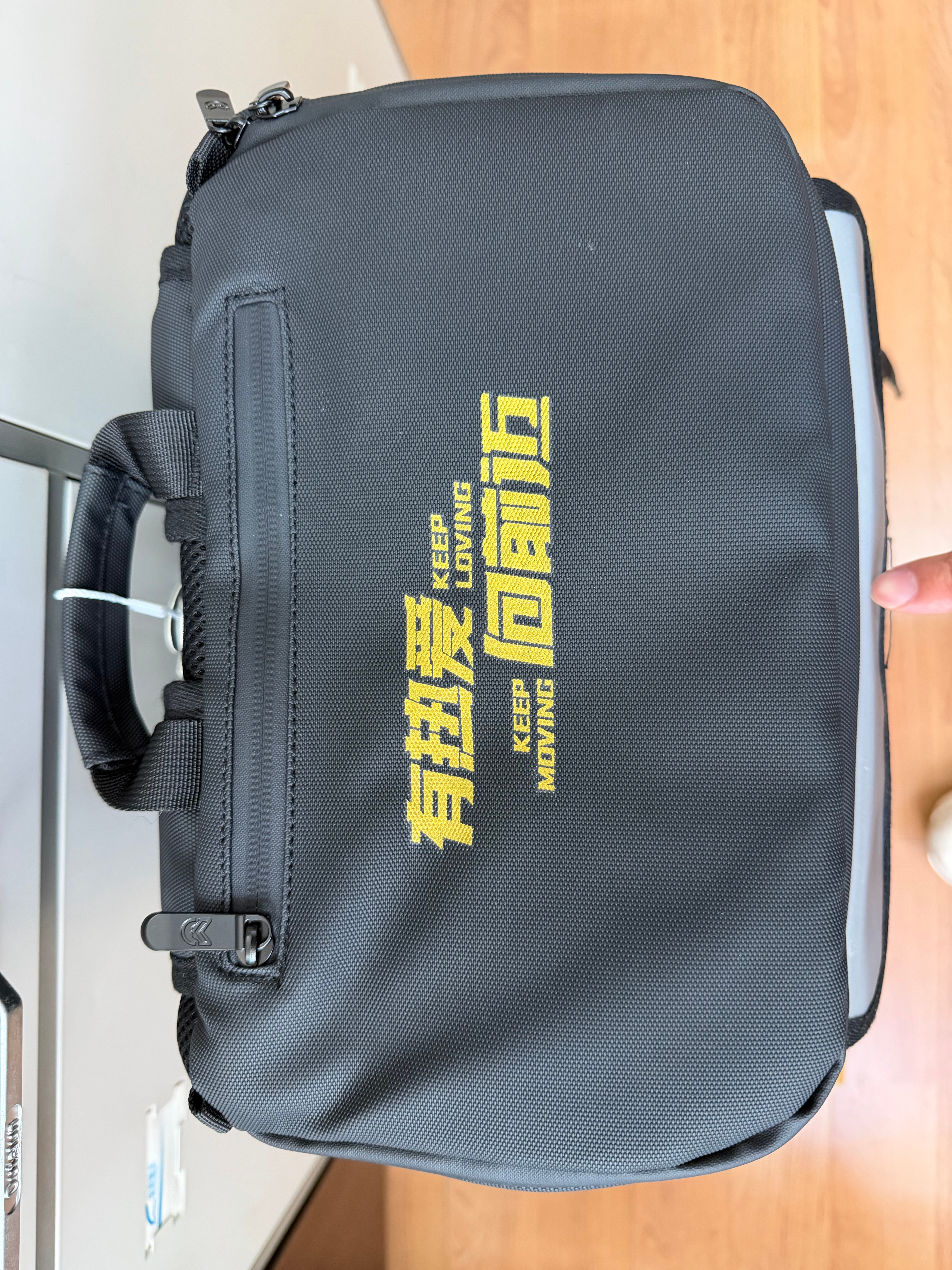 昨天聊到自己“德不配位”的自媒体今天又收到一个大背包感觉跟兰马的PB包很像，但是
