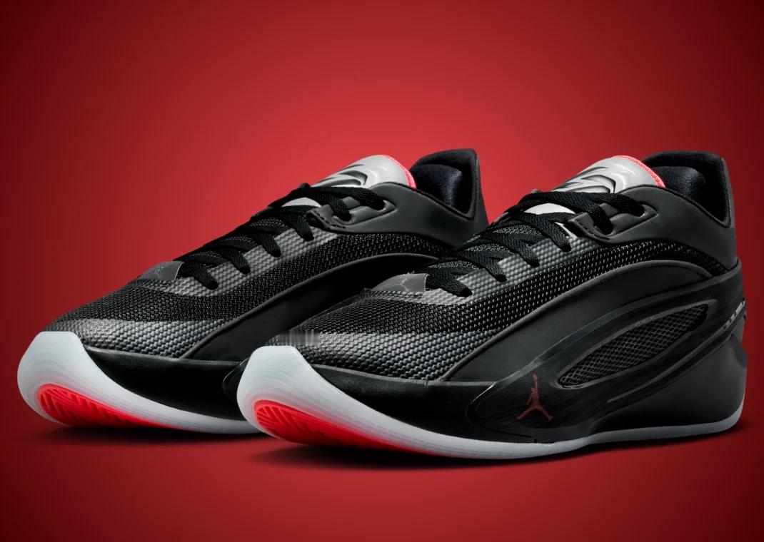 Jordan Luka 5 这配色 看鞋舌的反光 明显来自AJ5的基因 