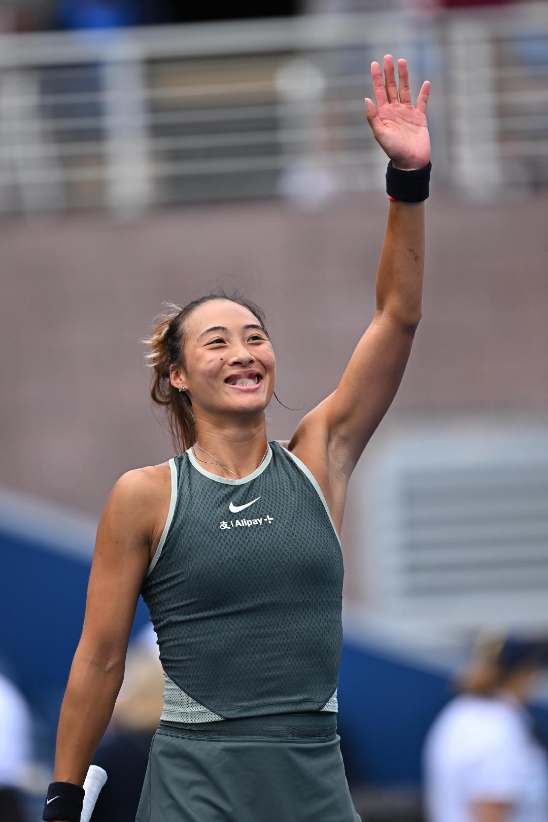郑钦文晋级美网正赛 ✅2026美网资格赛女单决胜轮，以 6-4/3-6/6-0 