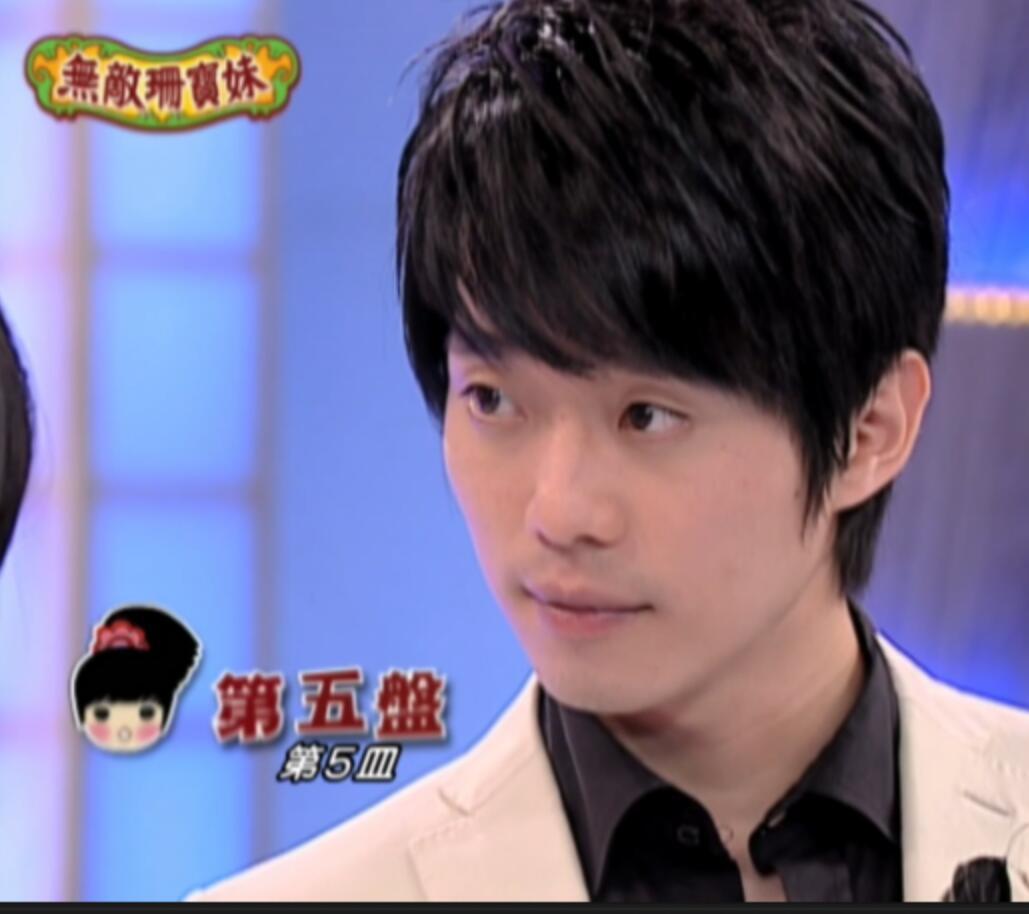 张栋梁演孙无敌真的颜值巅峰时期了吧，胶原蛋白这件事，真是不可勉强 ​​​
