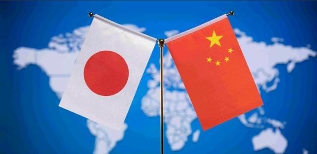 正在美国访问的日本首相高市早苗突然对我们喊话了，高市早苗一句硬话也没有说！3月2