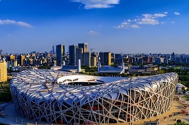 鸟巢“账本”曝光：占着北京黄金地段，总投资35亿，如今每年光维护费就要8000万