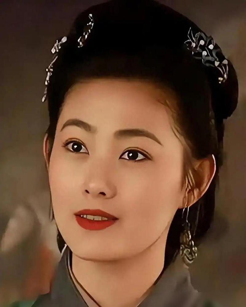 女演员王思懿说，拍摄水浒传，扮演潘金莲，最难的一场戏，就是死。

搁现在的剧组，