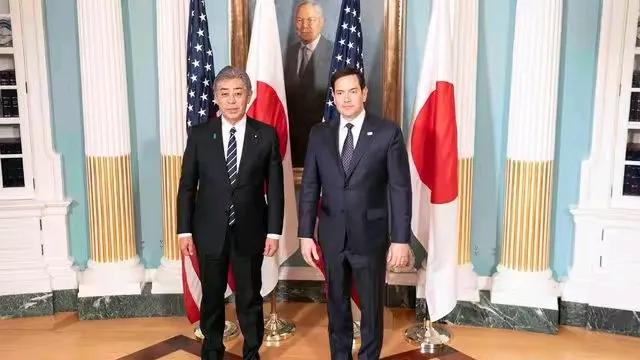 最近由美国国务卿鲁比奥召集的美日印澳四国会议，日本外相岩屋毅对美国国务卿马尔科姆