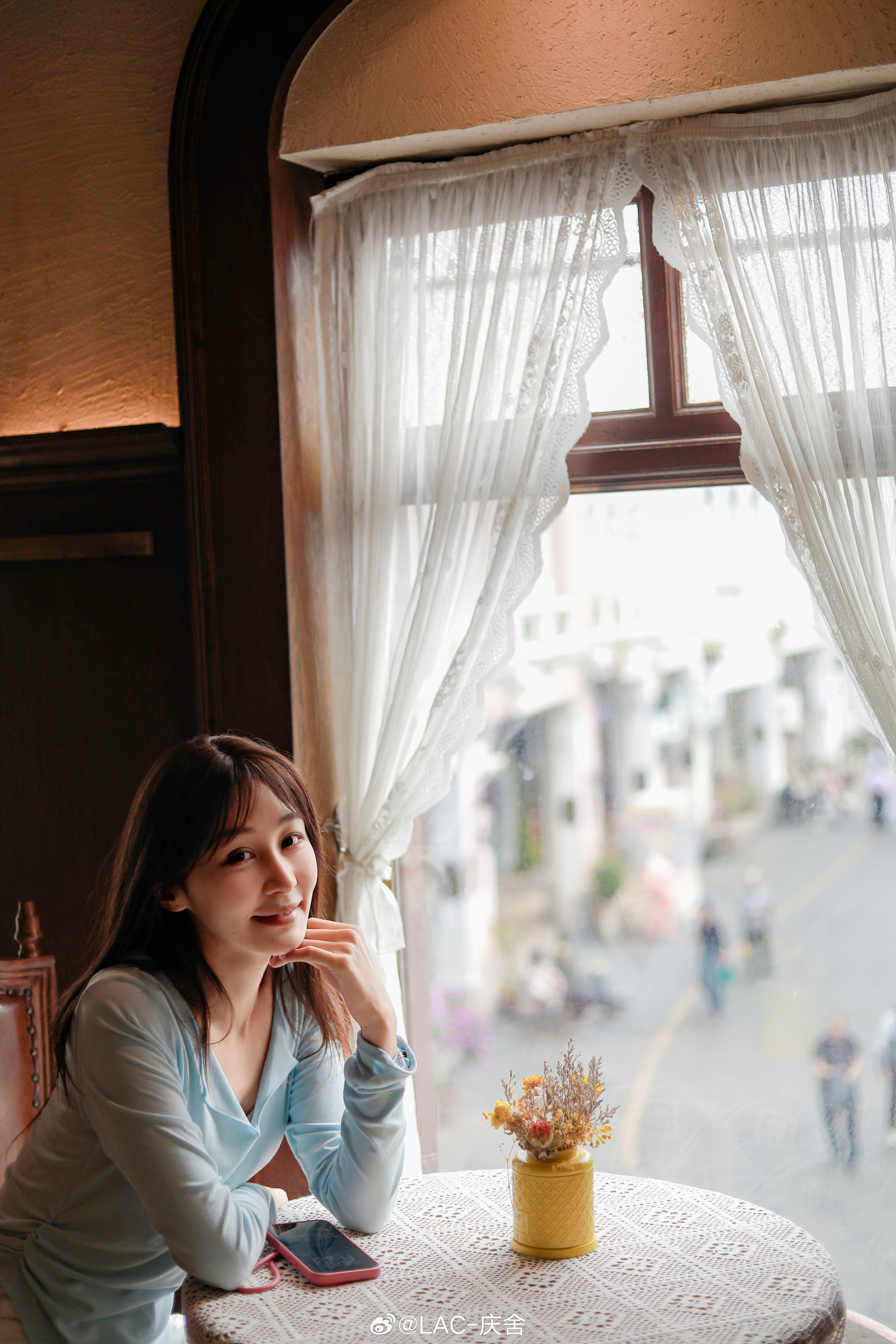 今天晚上跟媳妇出去过情人节二人世界一下。家人们有没有好的建议？一经采纳送大额红包