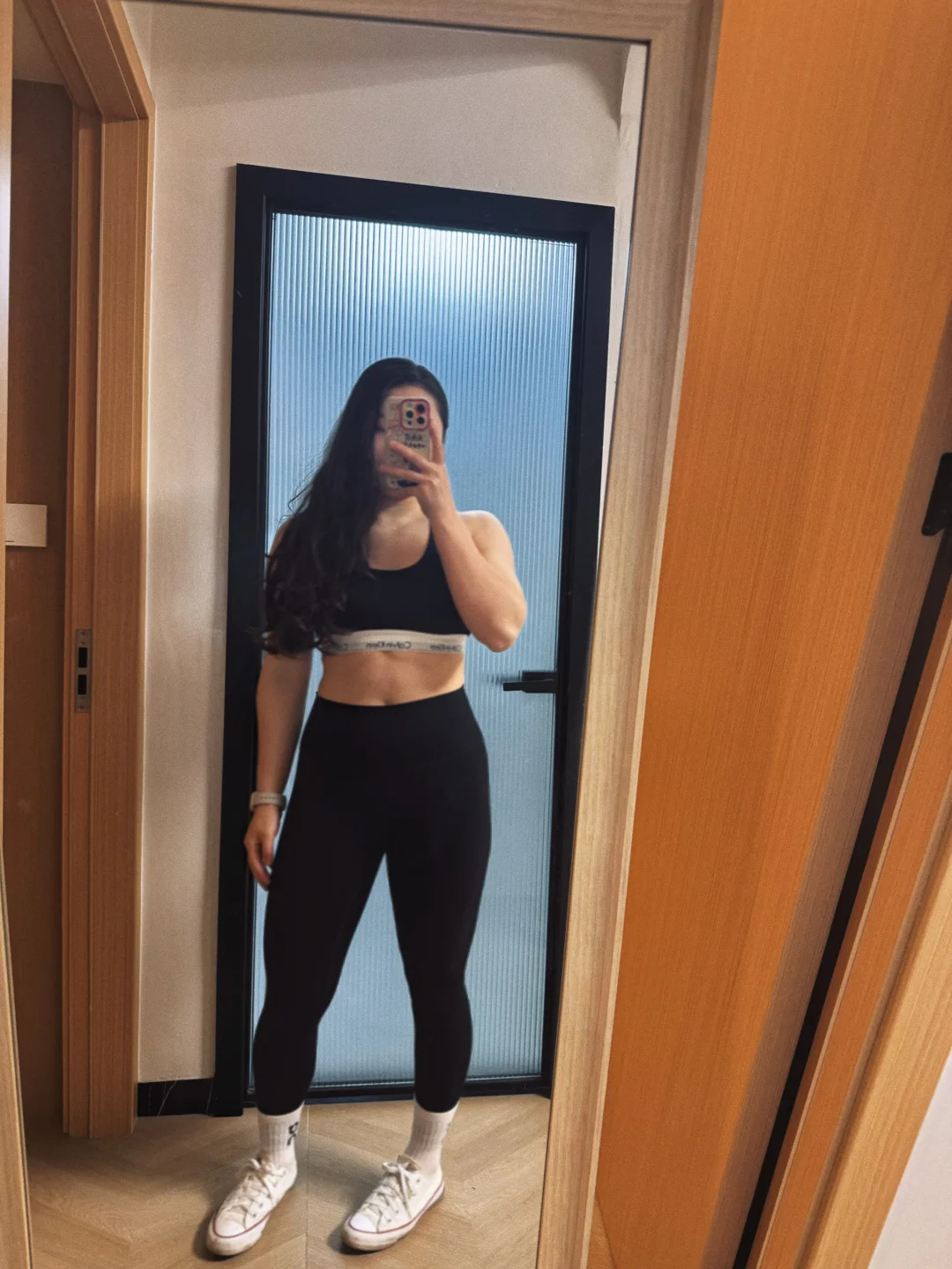 lulu逛了一圈发现只能买t