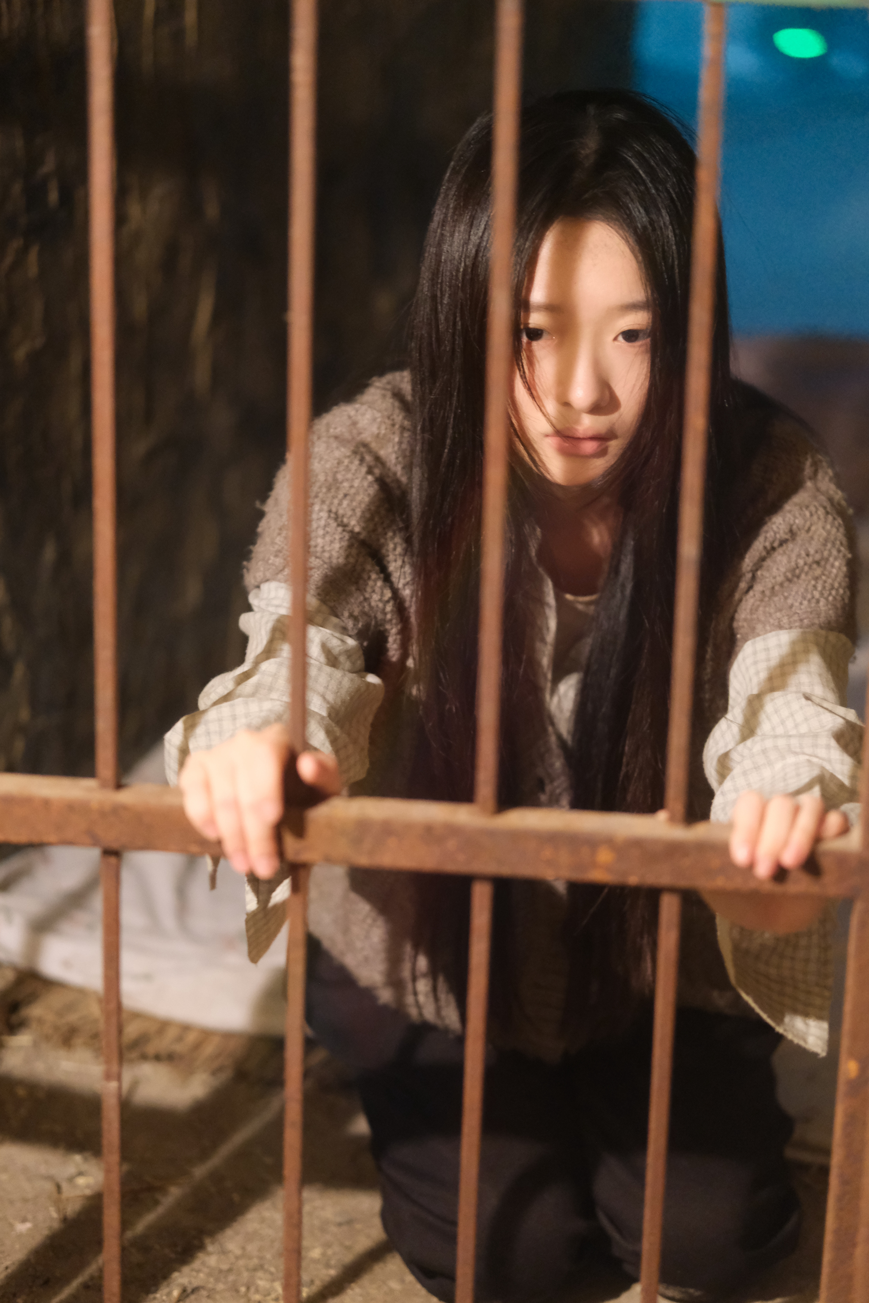 原地逃离杀青电视剧原地逃离 破晓五点，朝日初升，平行世界的你一定拥有了不一样的人