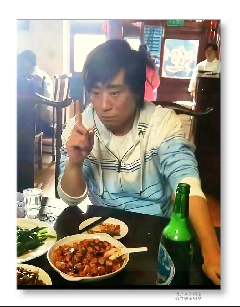 北漂时期的于和伟，小酒馆独饮看尽追梦心酸

那时候的他还没有大火，事业处处碰壁，