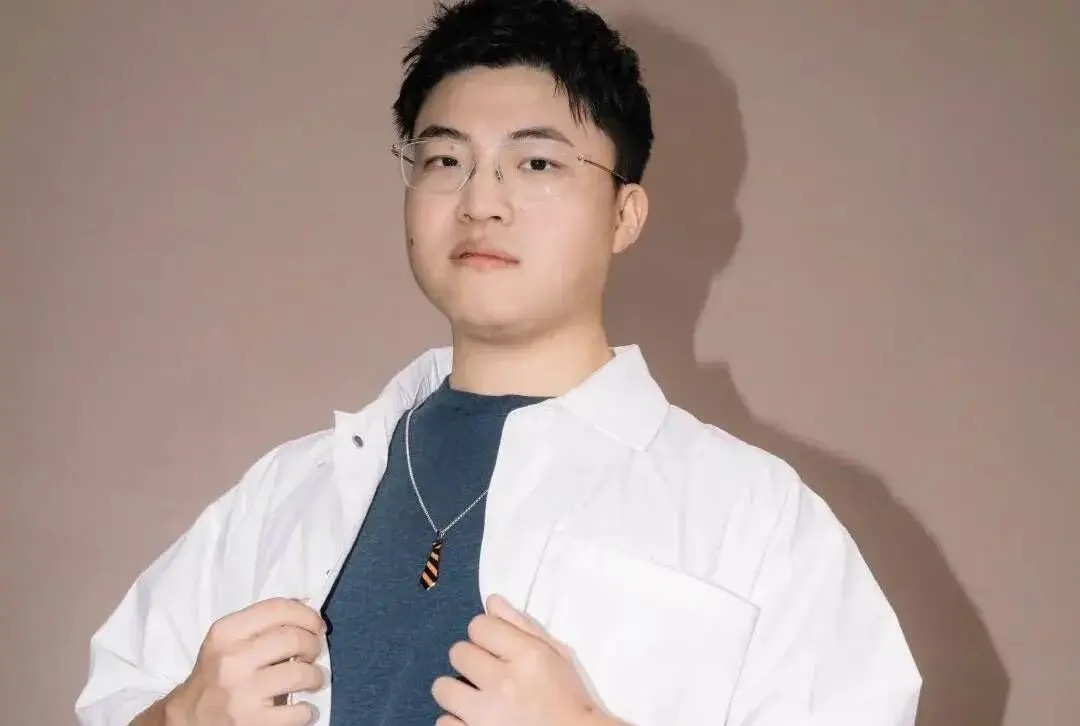 Crisp回应Uzi复出传言没官宣的都是超流量，iG也是会玩，就是不官宣下路，不