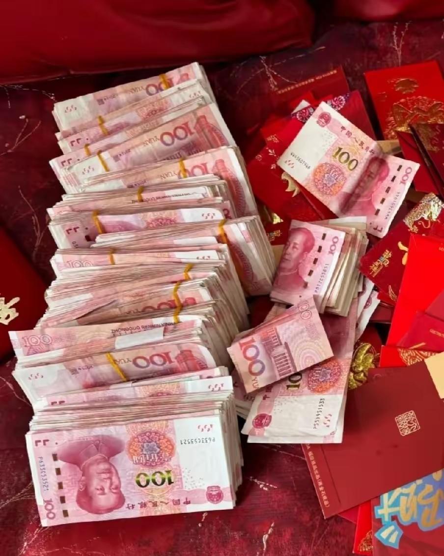 彩礼二十六万、婚房加名都答应，唯独上交工资卡不肯，背后心思很现实
 
很多人不明