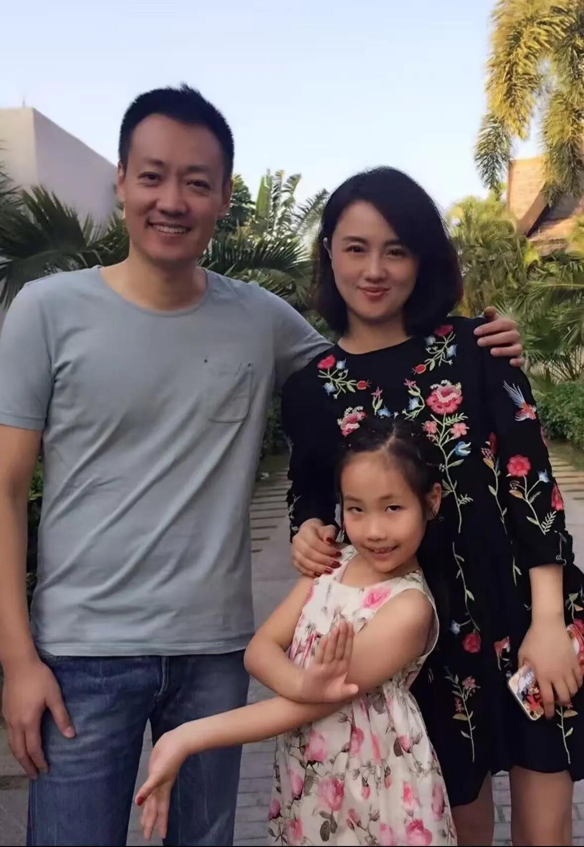 朱媛媛早就为女儿铺好了后路

在送你一朵小红花的宣传中，节目组曾问过朱媛媛一个问