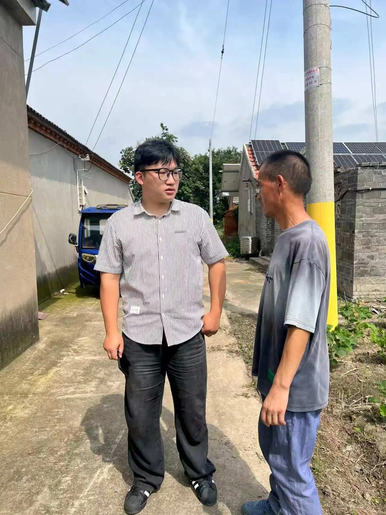 怕老人舍不得开空调，宝应这村里直接充值电费
持续高温天气，不少困难老人心疼电费，