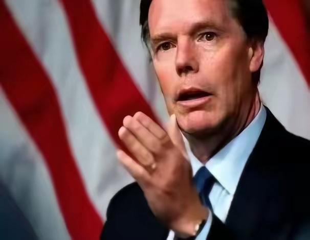 美国可能直到现在才意识到不对劲，那就是现在不管美国在干什么，中国完全不搭理，只是