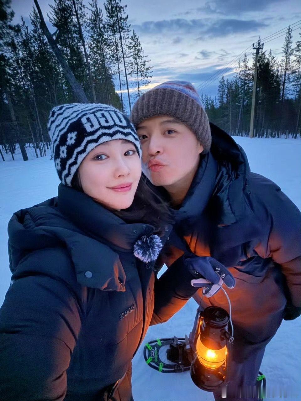 马頔在节目上突然抛了个灵魂拷问：“你们觉得婚礼或者求婚，必不可少的东西是什么？”