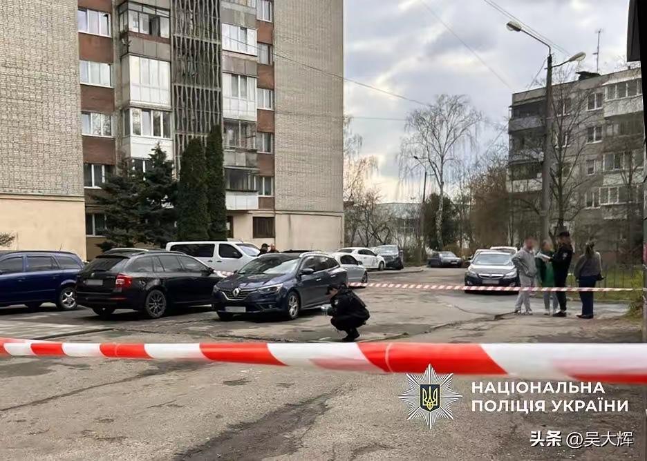 乌克兰一名征兵官被割喉而亡
​乌克兰国家警察局通报称，利沃夫市一名征兵中心工作人