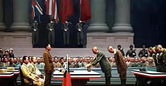 打美国怕吃蘑菇弹，打俄罗斯怕挖土豆，打中国鞠个躬就完事？日本的态度，从来只认一个