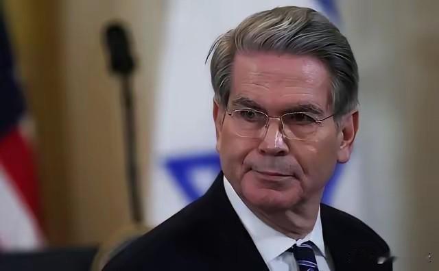 美国财长贝森特终于说了句大实话！很多人以为，中国最大的底牌是稀土。错了！真相是，