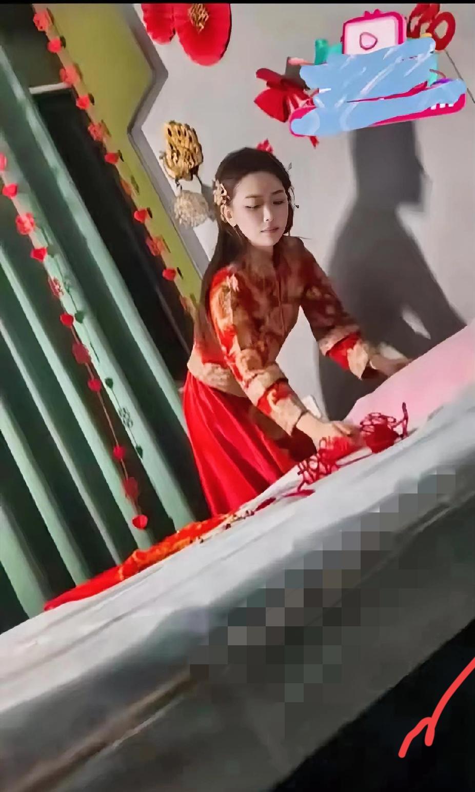 太原又炸圈了
足浴又炸裂
太原一家叫日月潭足浴店的
推出新婚夜spa服务

新婚