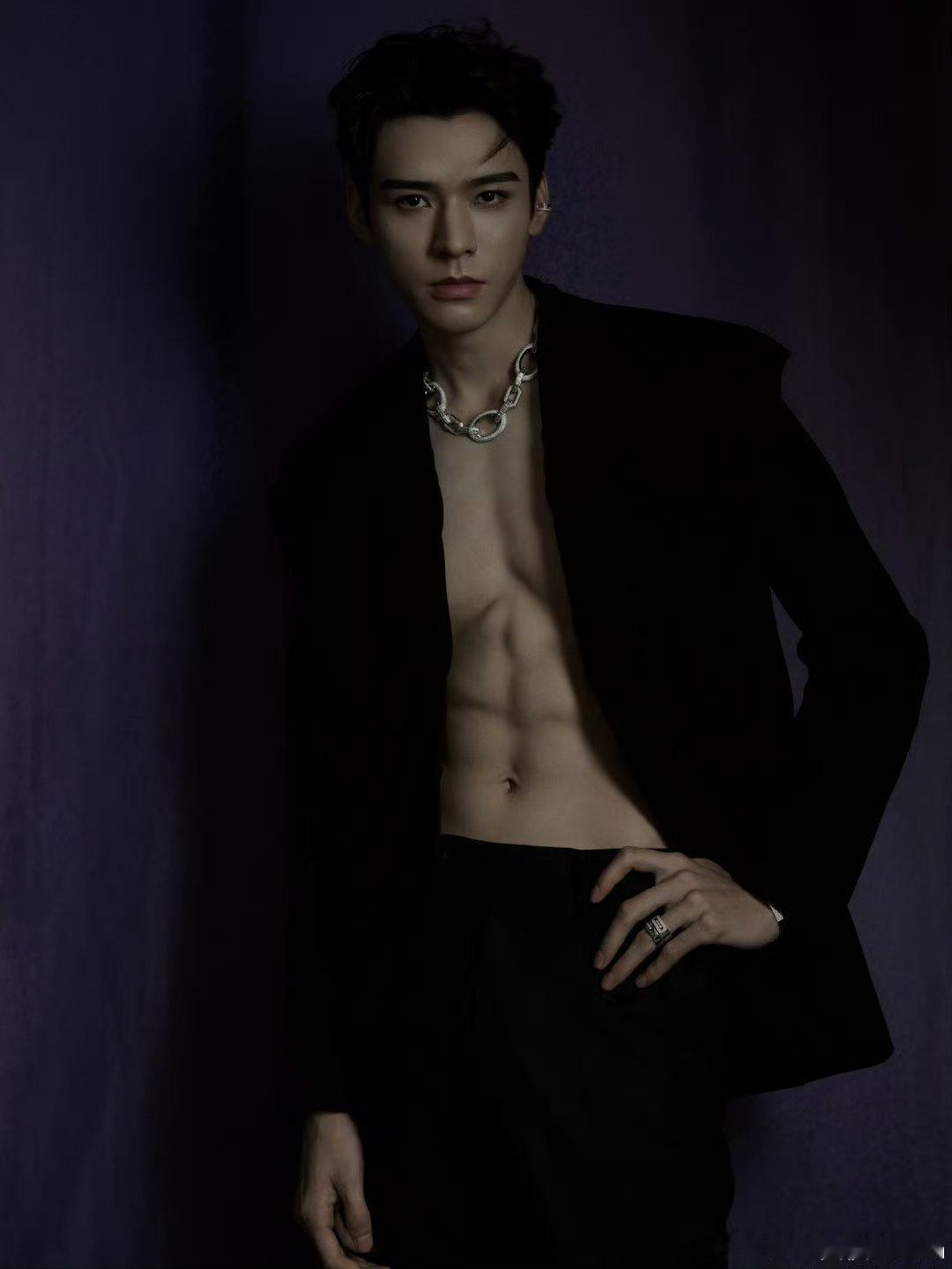 像龚俊这么大方的男艺人也是不多见了[喵喵] ​​​