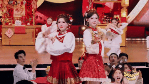 程潇毛晓彤合作舞台程潇毛晓彤合作舞台 