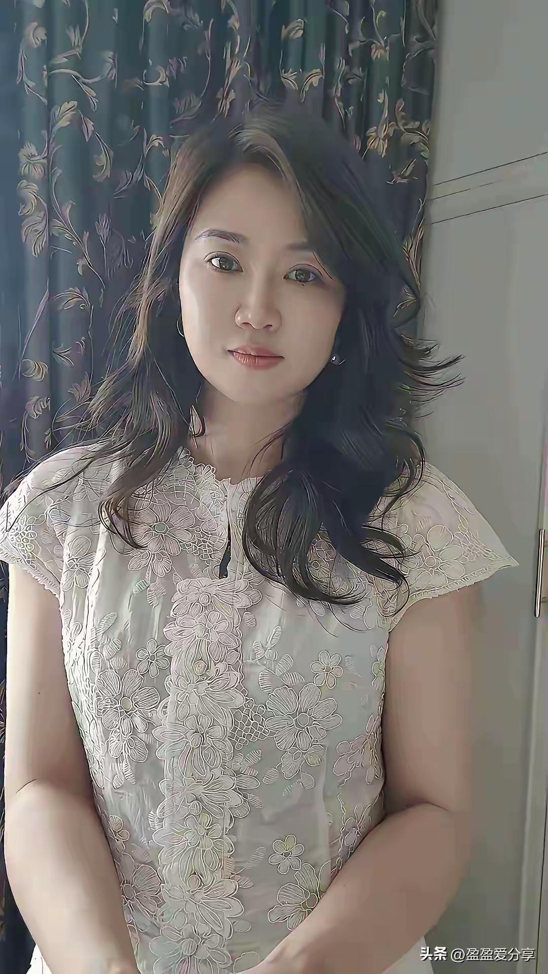 图片上的美女27岁，未婚，不要彩礼，不生娃，你能接受吗？